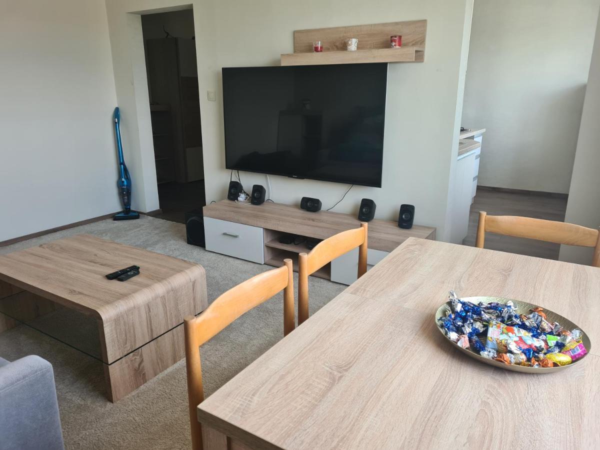 Apartmán Apartman Valentin Komárno Exteriér fotografie
